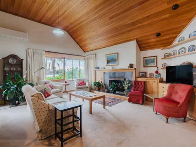 134 Lake Crescent, Hamilton Lake