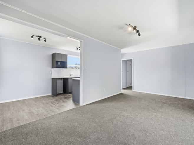 63 Pandora Avenue, Sunnybrook