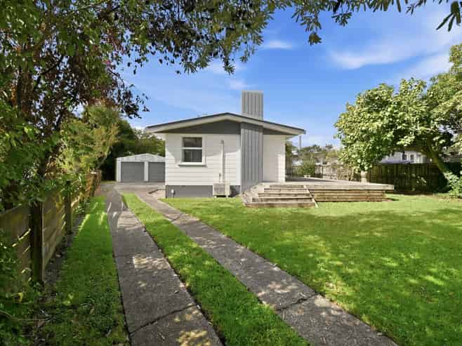 63 Pandora Avenue, Sunnybrook