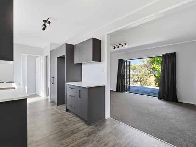 63 Pandora Avenue, Sunnybrook