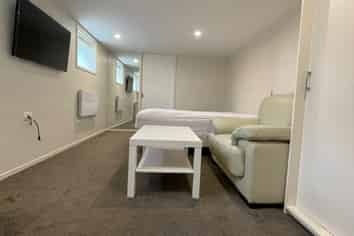 Room 2/47 Royal Terrace, Dunedin Central