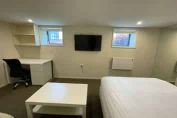 Room 2/47 Royal Terrace, Dunedin Central