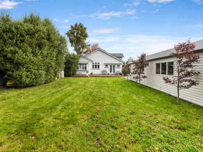 24 Roosevelt Avenue, Saint Albans