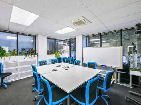 Entry level investment in Rosebank precinct