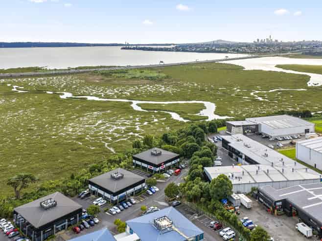 Entry level investment in Rosebank precinct