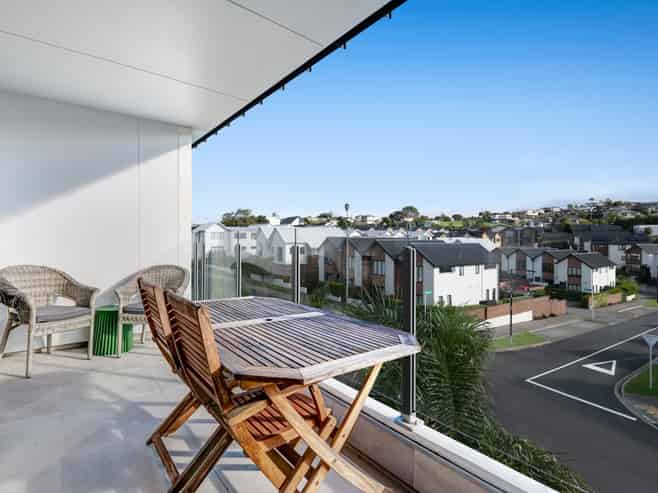 206/17 Link Crescent, Stanmore Bay