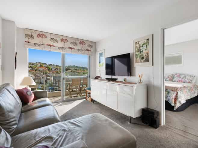 206/17 Link Crescent, Stanmore Bay