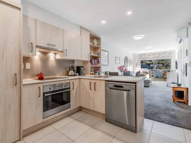 206/17 Link Crescent, Stanmore Bay