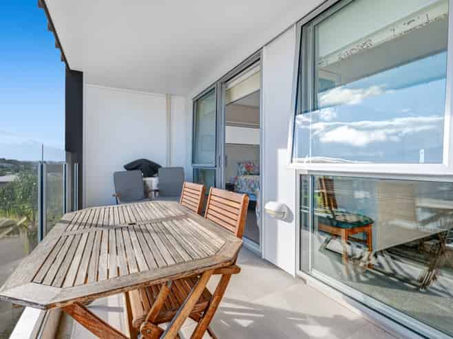 206/17 Link Crescent, Stanmore Bay