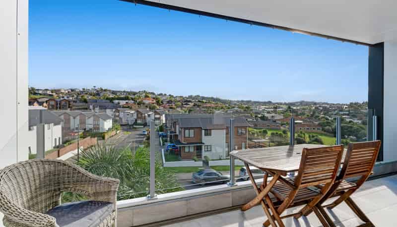 206/17 Link Crescent, Stanmore Bay