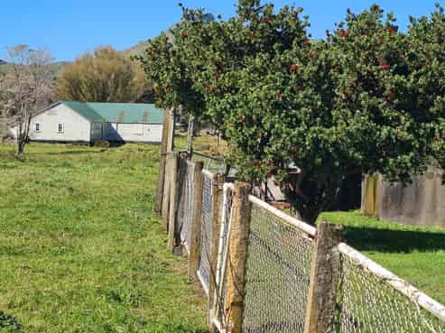 76 Takapau Road, Tolaga Bay