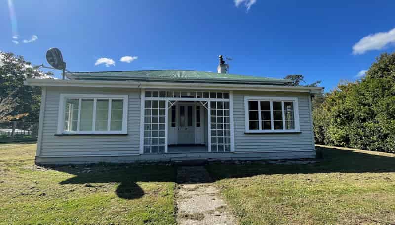 76 Takapau Road, Tolaga Bay
