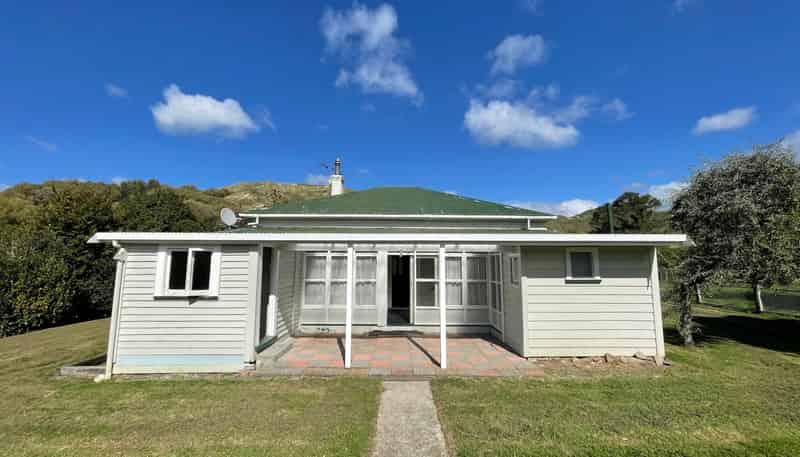 76 Takapau Road, Tolaga Bay