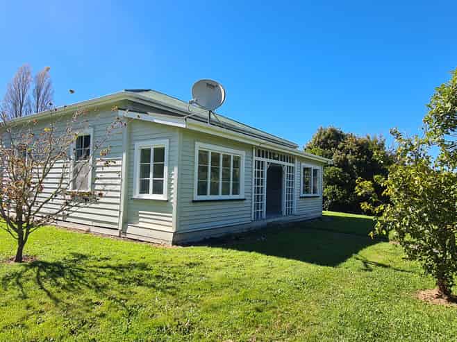 76 Takapau Road, Tolaga Bay