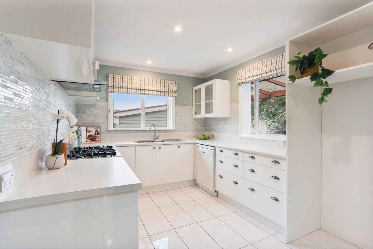 Prime Location, Private, & Packed with Potential - Widok 6