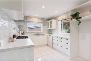 197A Main North Road, Redwood