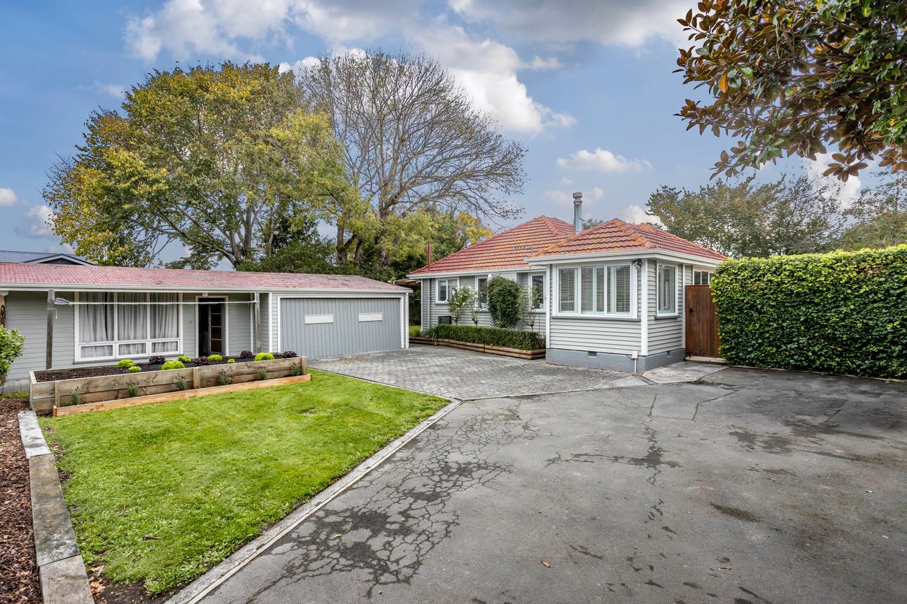 Prime Location, Private, & Packed with Potential - Widok 3