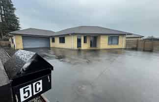 5c Estate Grove, Inglewood