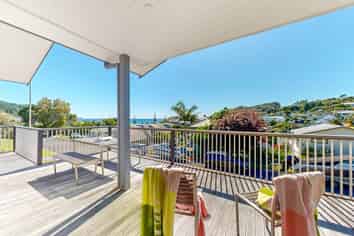 208 Russell Bruce Place, Onemana