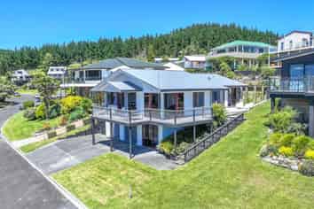 208 Russell Bruce Place, Onemana