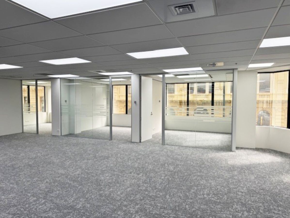 Well Located CBD Office Opportunity - Mehr