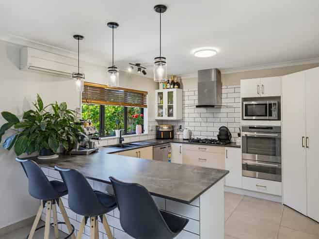 14 Consort Close, Paraparaumu Beach