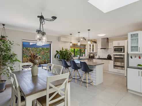 14 Consort Close, Paraparaumu Beach