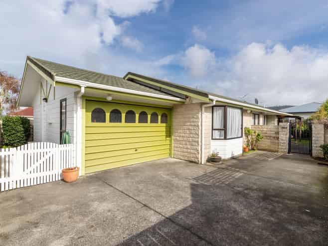 965B High Street, Avalon