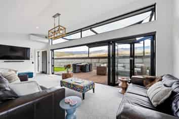 59 Stratford Drive, Cromwell