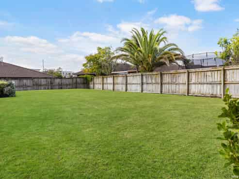 35 Columbia Crescent, Beachlands