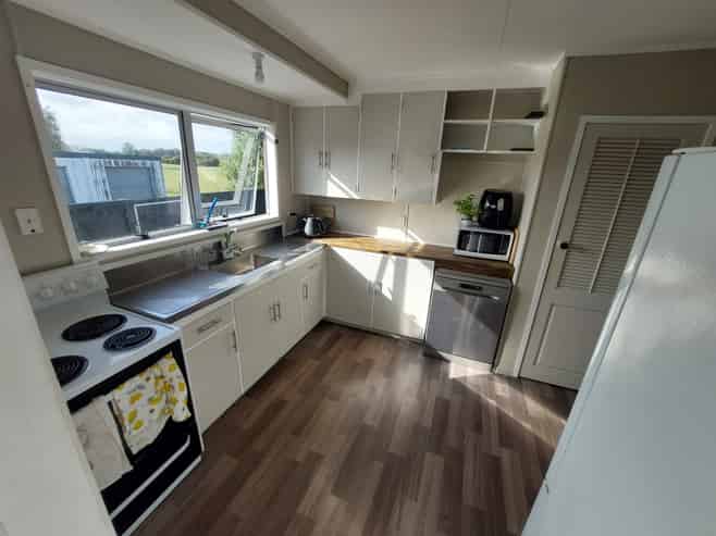 49D Saxbys Road, Deanwell