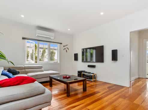 33 Clayburn Road, Glen Eden