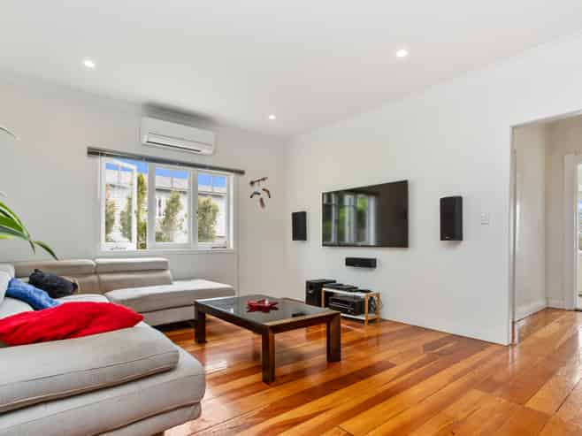 33 Clayburn Road, Glen Eden