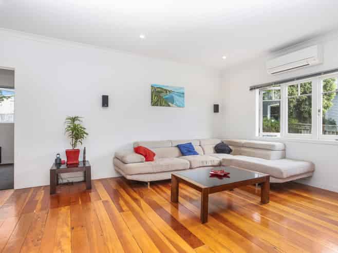 33 Clayburn Road, Glen Eden