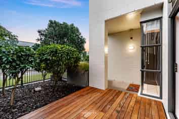 52 Bluegrey Avenue, Stonefields