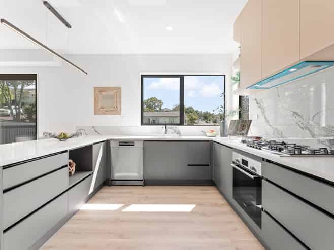 2 Lingham Crescent, Torbay