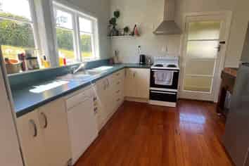 88 Cemetery Road, Silverdale