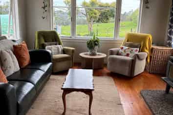 88 Cemetery Road, Silverdale