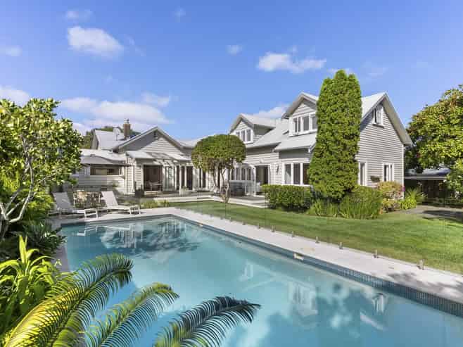 42 Norwood Road, Bayswater