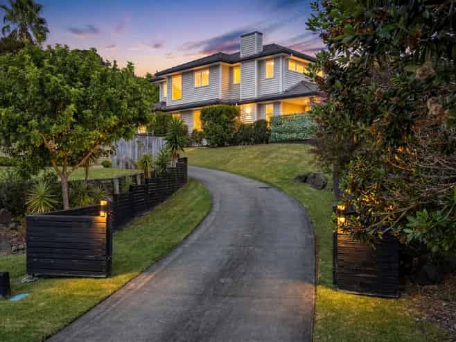 10 Bloomfield rise, Stanmore Bay