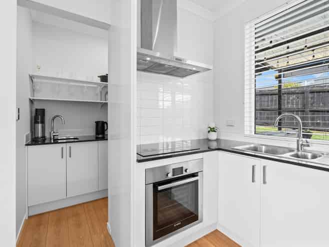 10 Bloomfield rise, Stanmore Bay