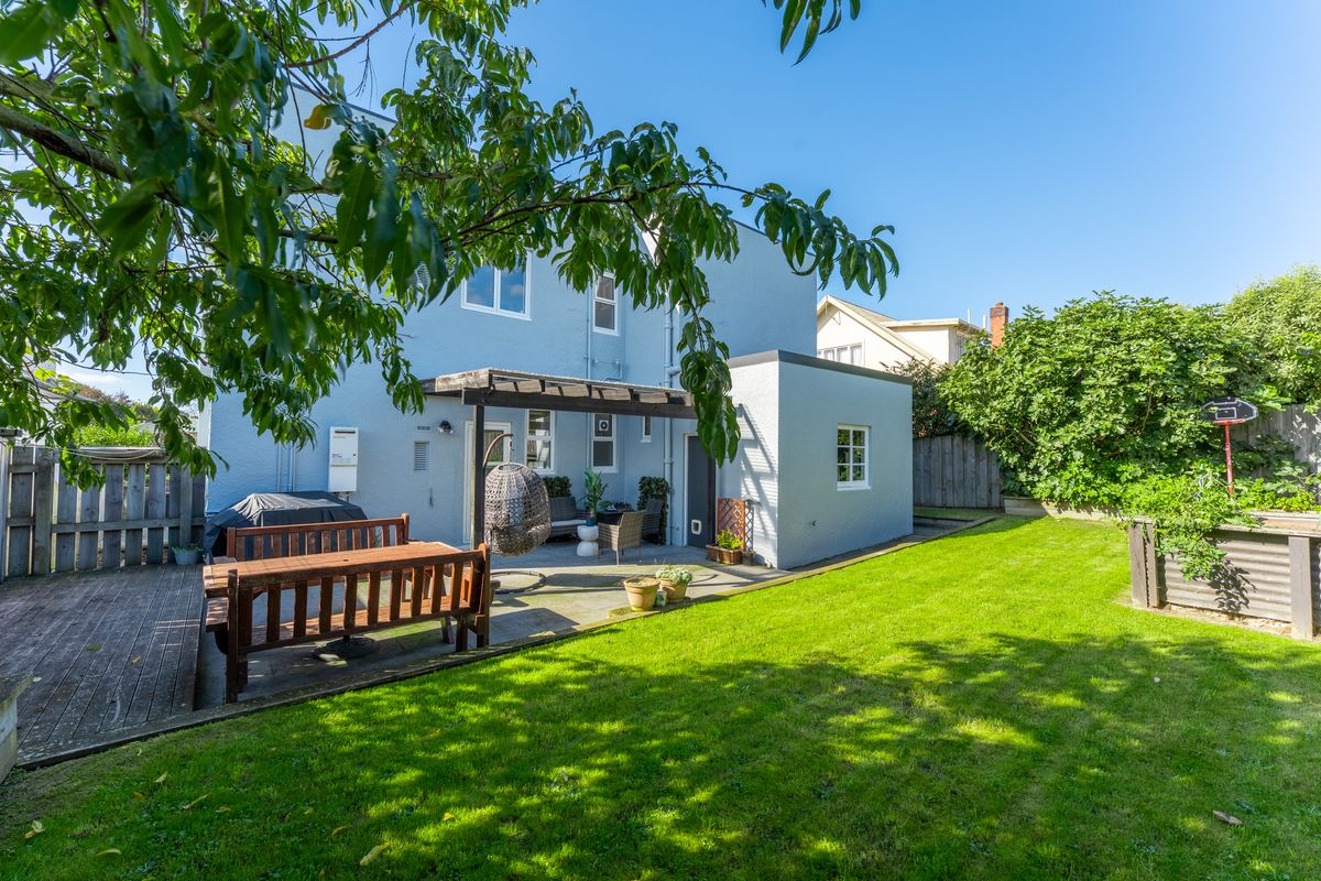 Modern Upgrades - Move In Ready! - Ansicht 2