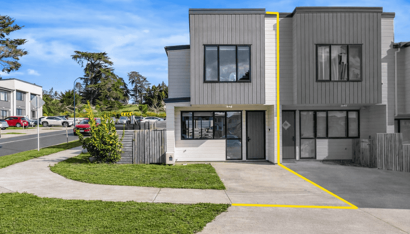 12 Karoro Road, Flat Bush