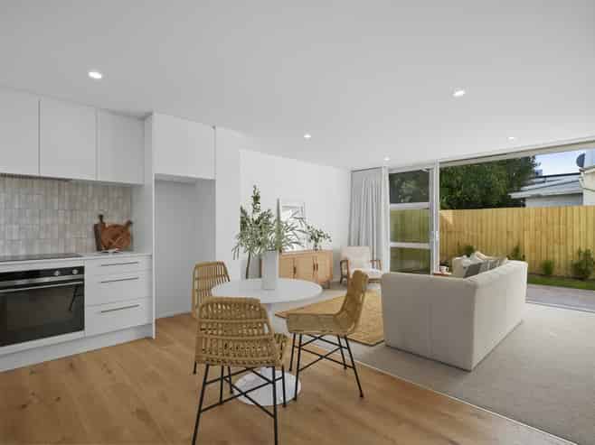 1-5/75 Stanmore Road, Linwood