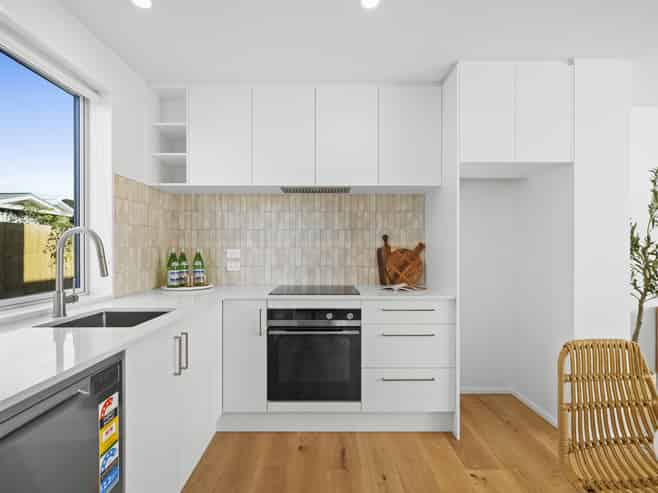 1-5/75 Stanmore Road, Linwood