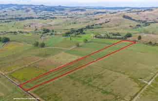  Back Miranda Road, Waitakaruru