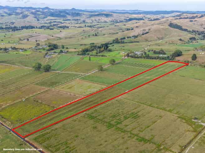  Back Miranda Road, Waitakaruru