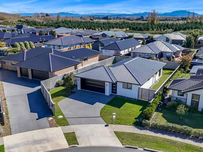 5 Helicon Street, Pegasus