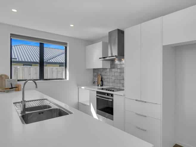 5 Helicon Street, Pegasus