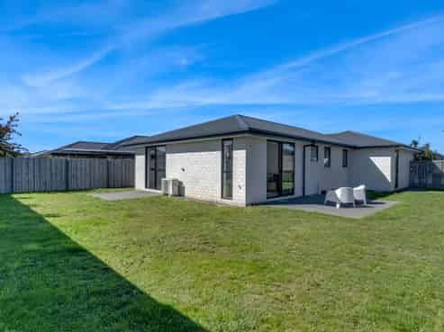 5 Helicon Street, Pegasus